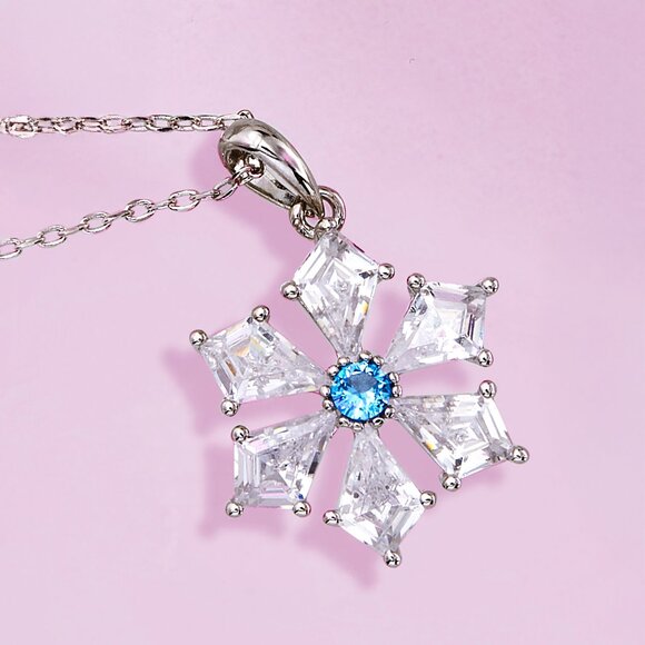 Snowflake Gemstone Necklace - Charmed Aroma Winter Holiday / Christmas - Picture 1 of 4